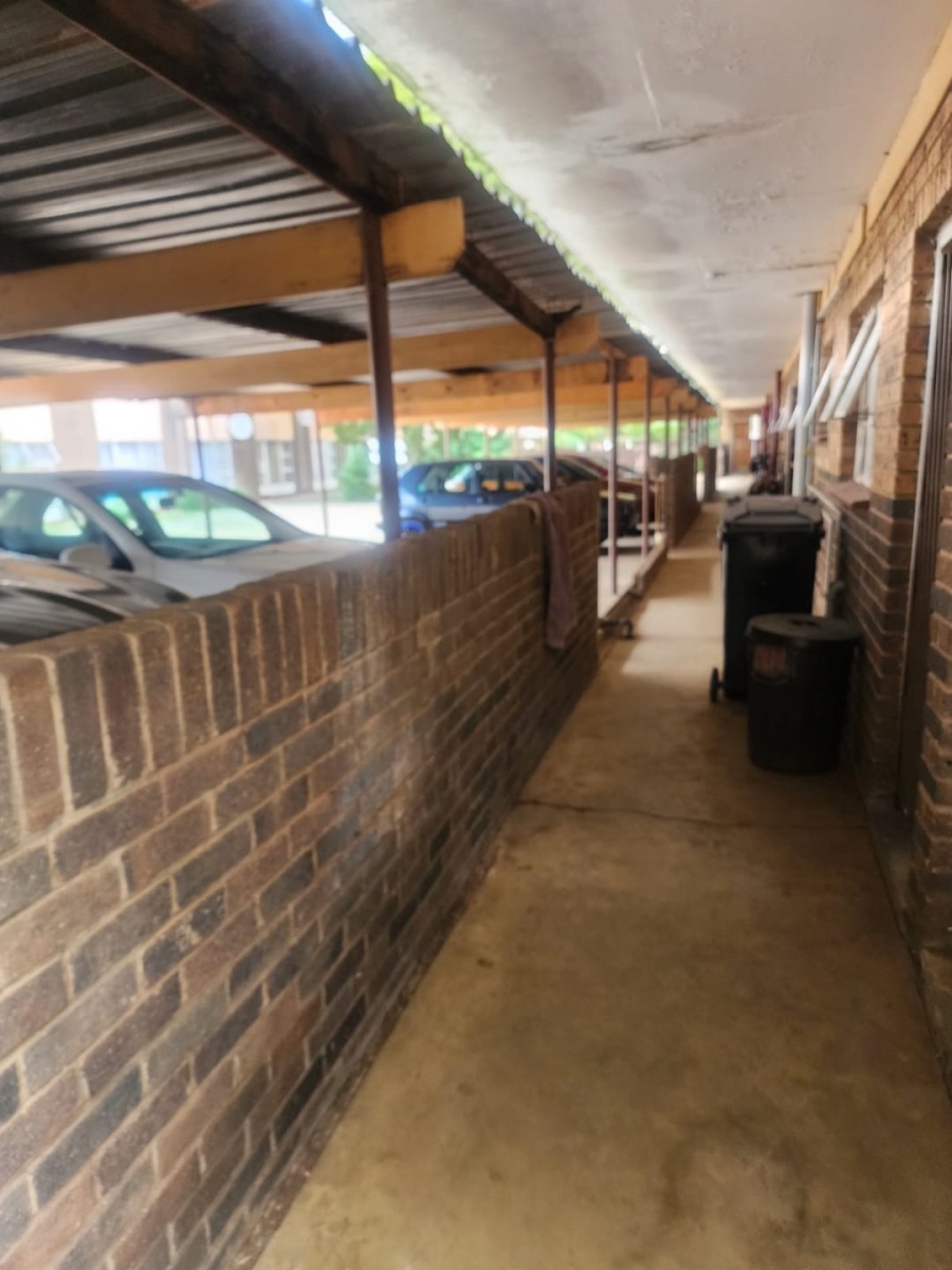 2 Bedroom Property for Sale in La Hoff North West